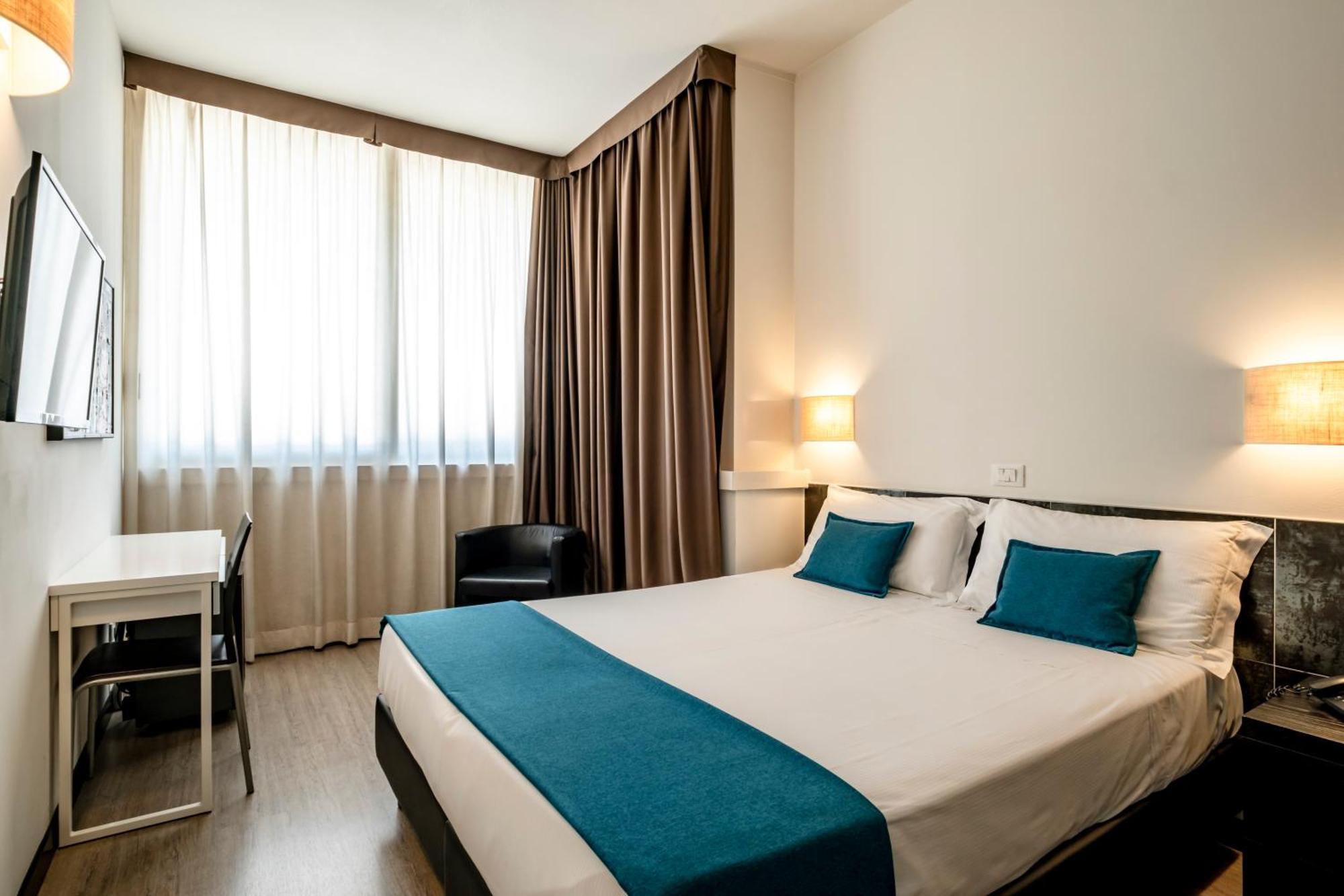 Hotel Cristallo Rimini Esterno foto