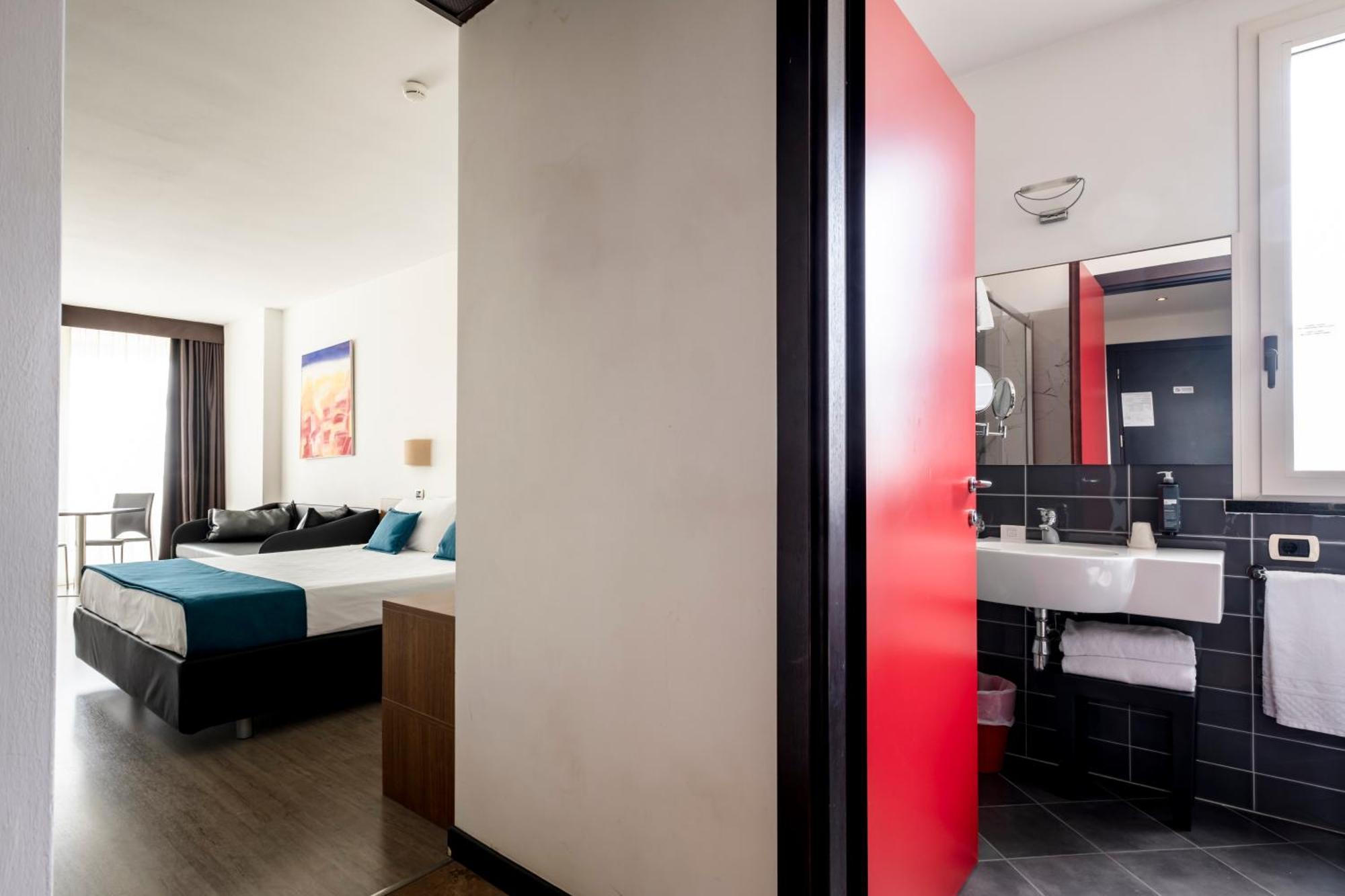Hotel Cristallo Rimini Esterno foto